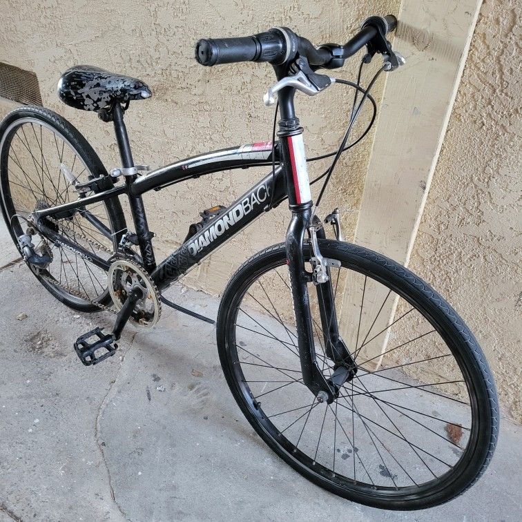Diamondback Hybrid Comfort 24"Wheel
