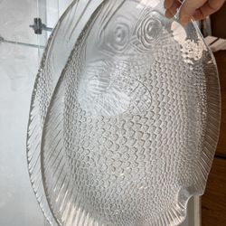 Two brand new large fish plates 