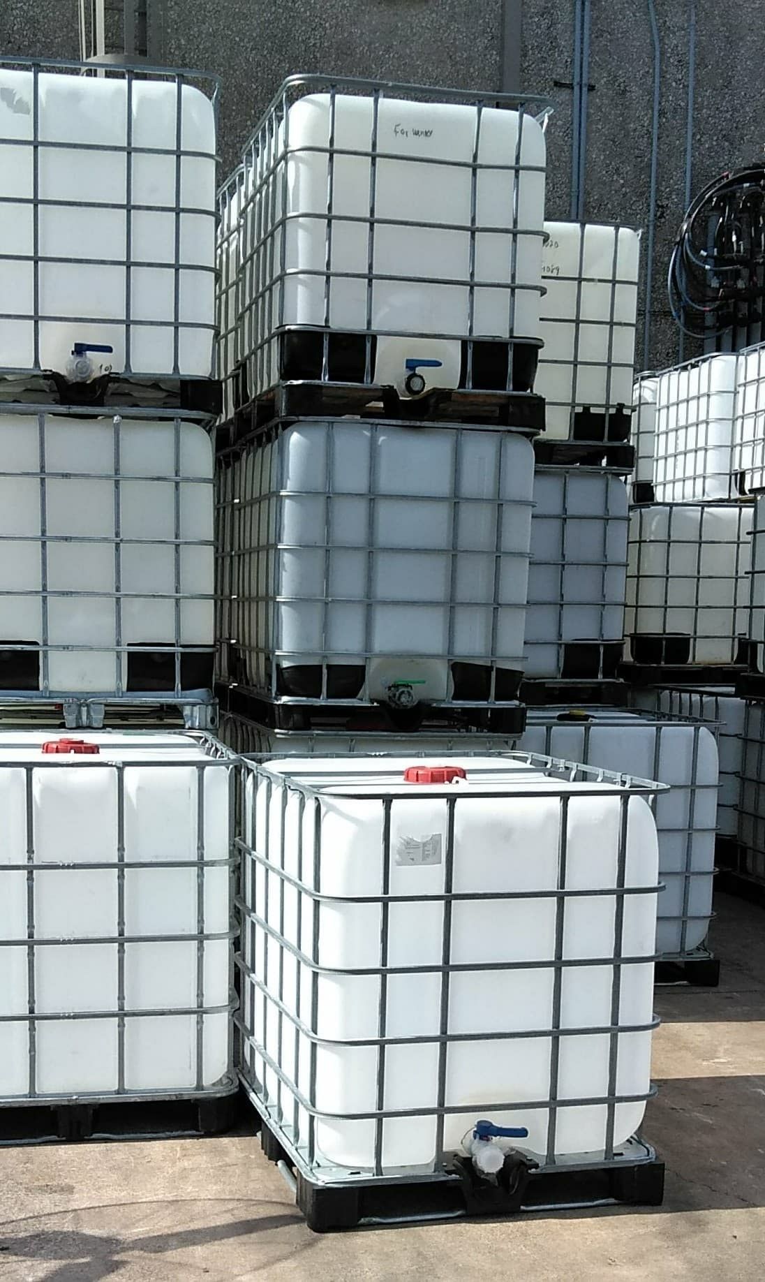 Ibc totes for Sale in Dallas, TX OfferUp