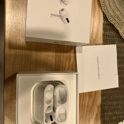 Airpod Pro - MISSING LEFT EAR BUD