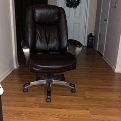 Executive Office Chair