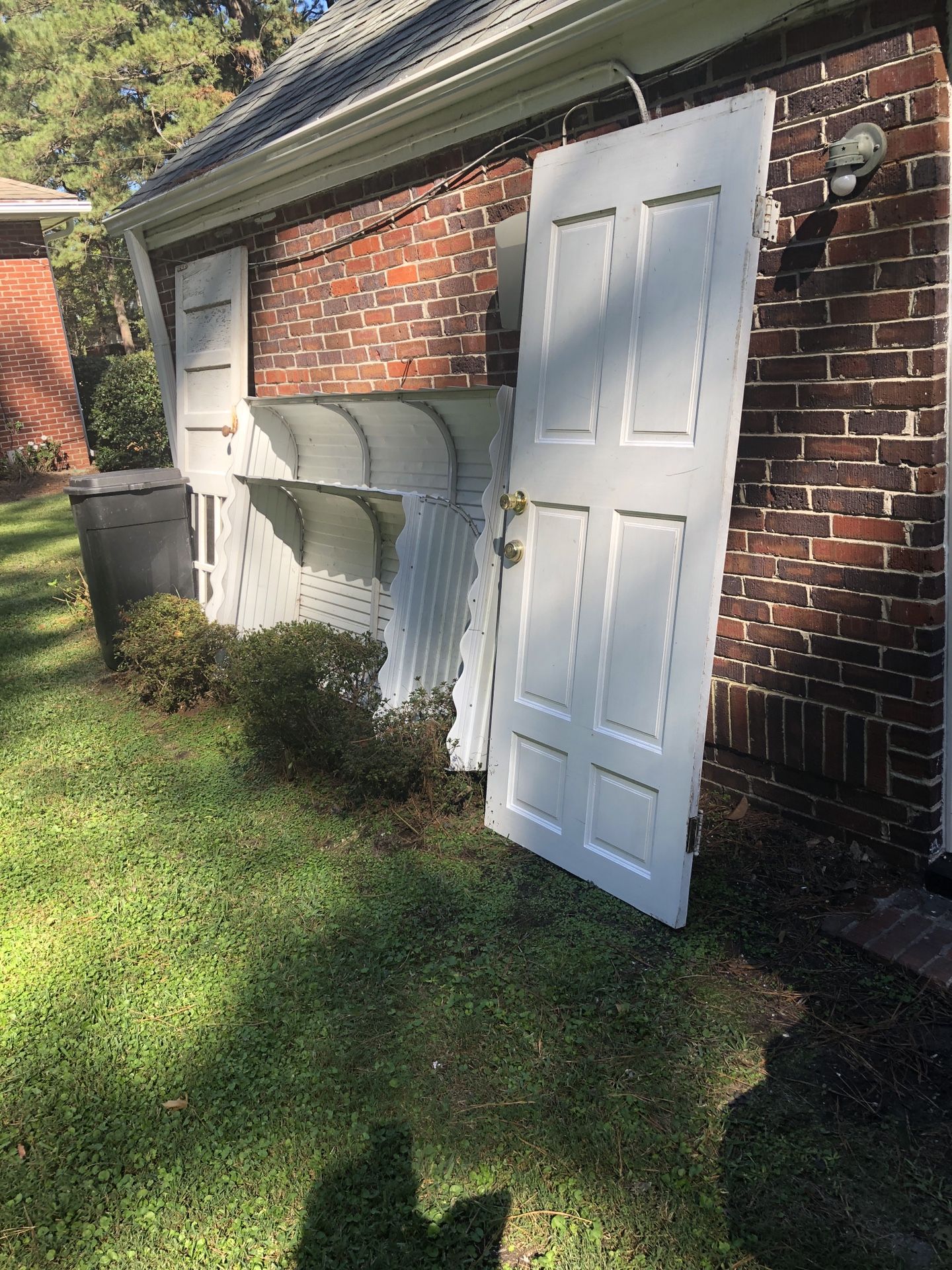 Heavy wood door ( kitchen to garage ) free