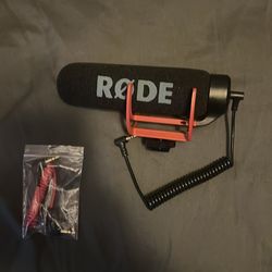 RODE MIC FOR CAMERA