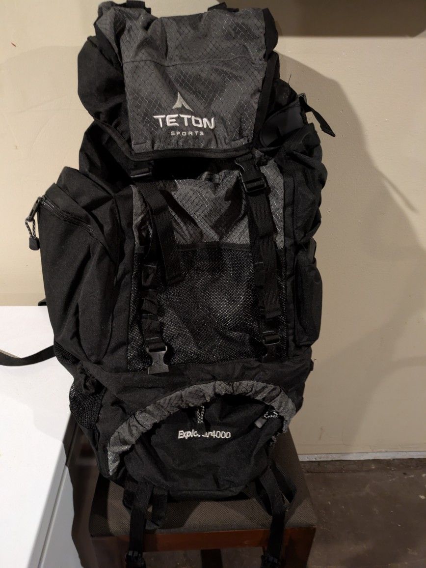 Teton Sports Explorer 4000 Backpack