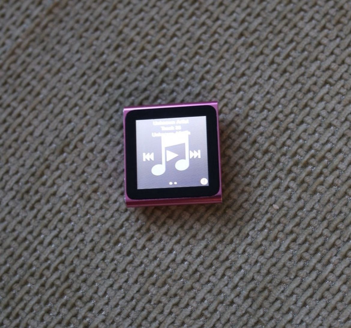 Apple iPod Nano A1366 6th Generation 8GB Pink MP3 Player