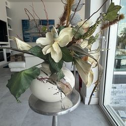 Zen Style Vase With Professional Arranged Flowers 