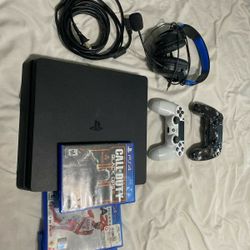 PS4 2 Controllers And 3 Games