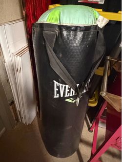 100 lb punching bag