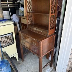 Very Cool Child Old Desk