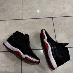 Jordan 11 Breads 