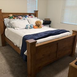 Queen Bedroom Set 