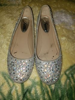 Women's flats