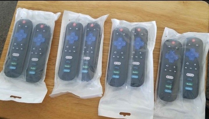 BRAND NEW ROKU & REMOTE GLOW COVER.......