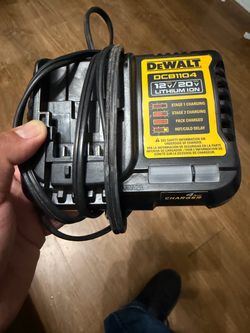 DeWalt DCB1104 12V/20V Lithium Ion Battery Charger