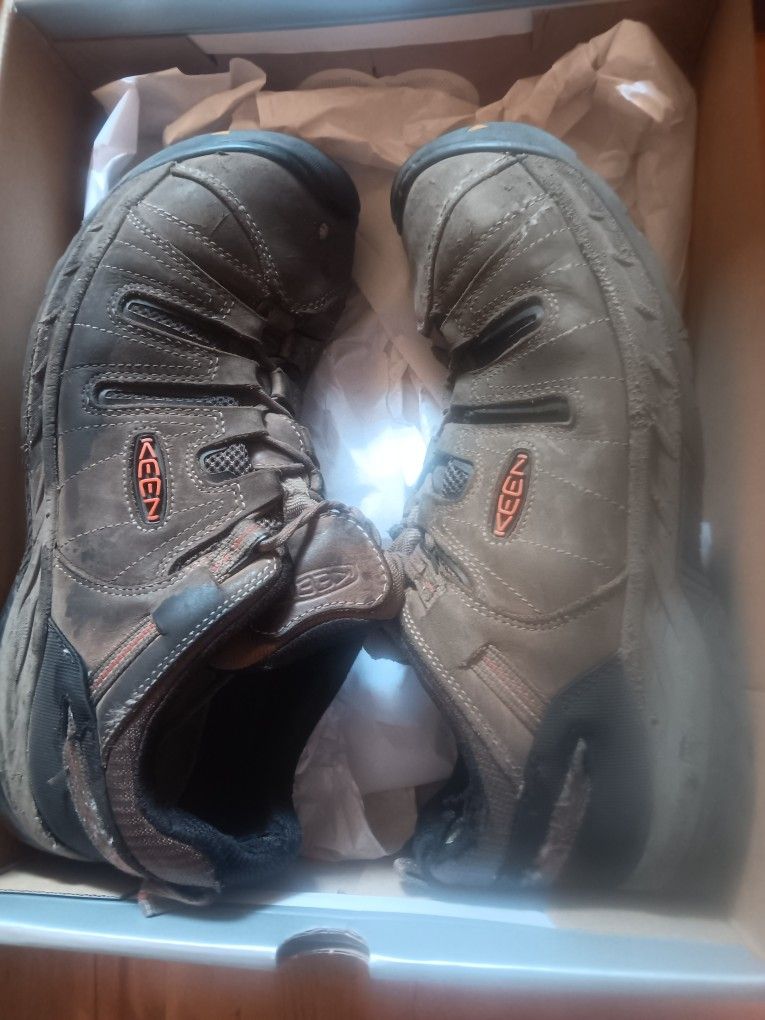 KEEN composite work boots Size13