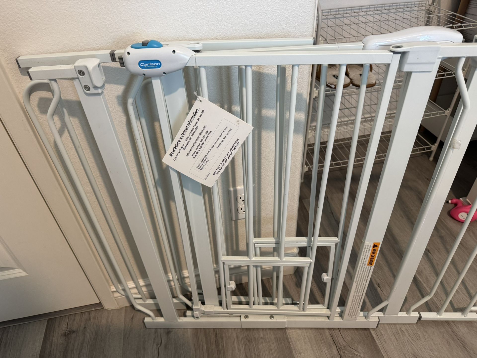 Baby/pet Gate With Doggie Door