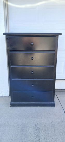 Dresser free