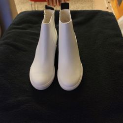 Brand New Ladies White Boots Size 7