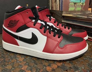 Nike air Jordan 1 Chicago black toe Red black size 11