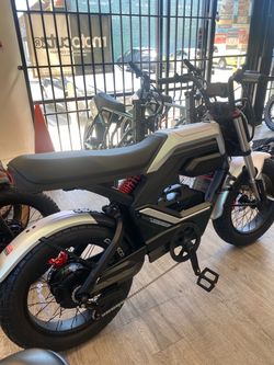 AOTOS FLUX X26 Pro 750W/48V Electric Bike