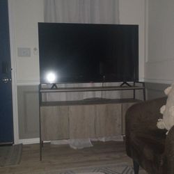 Flat Screen TV Come Get It