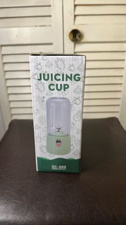 Portable blender…USB rechargeable with 6 blades juicer smoothie cup