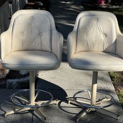 2 Swivel Bar Stools 