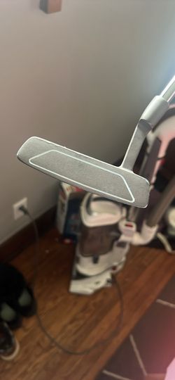 RH putter