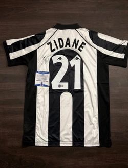 Zinedine Zidane Juventus jersey