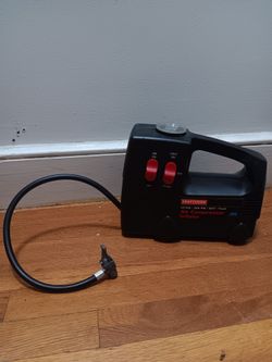 Craftsman 12-Volt / 300 PSI Portable Air Compressor and Inflator