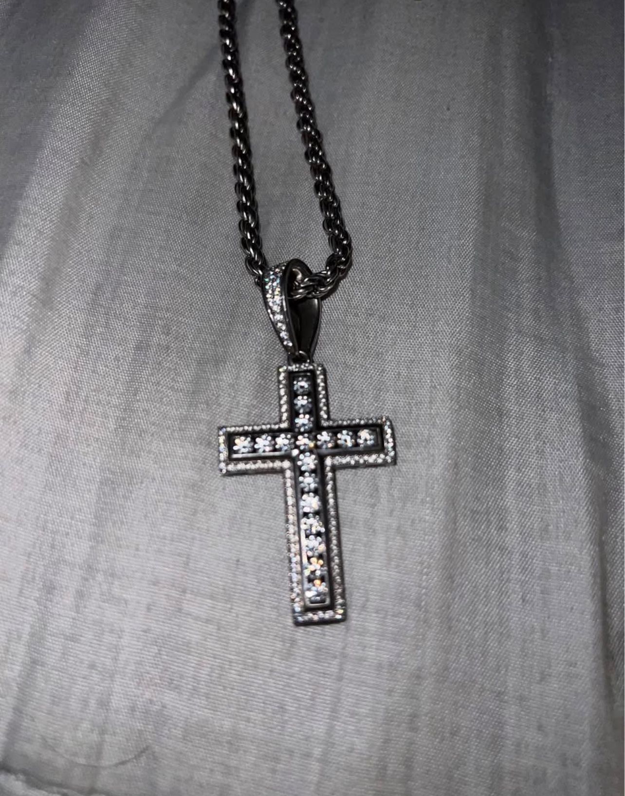 Silver Chain And Cross Pendant/Moissanite (21inch)