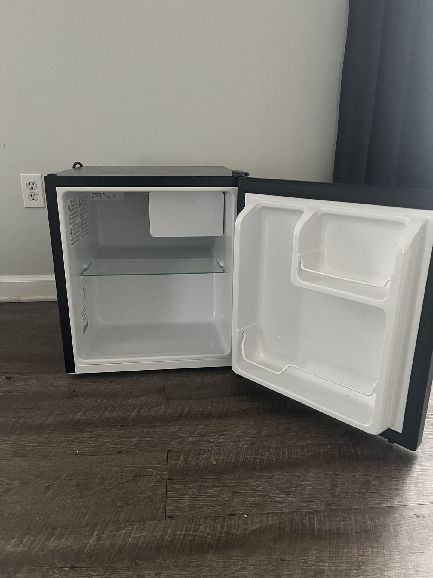 Mini Fridge For Sell for Sale in Atlanta, GA OfferUp