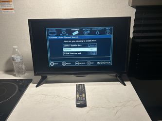 Insignia 24” tv