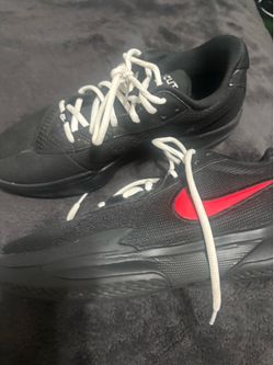 Basketball shoes