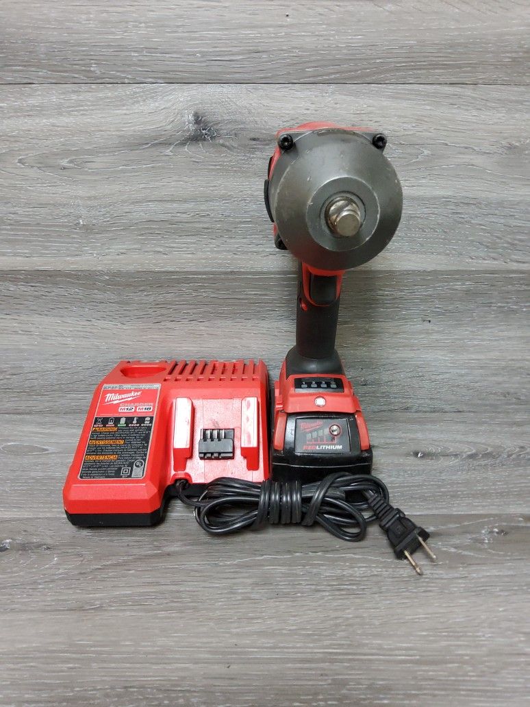 Milwaukee 2767-20 1/2" Impact Wrench W 3.0a/h Battery And Charger