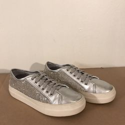 Gianni Bini Zennaa Silver Leather & Rhinestone Bedazzled Women’s Sneakers Size 8