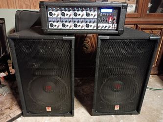 Rockville 8 channel mixer/amplifier