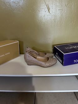 Women’s shoes