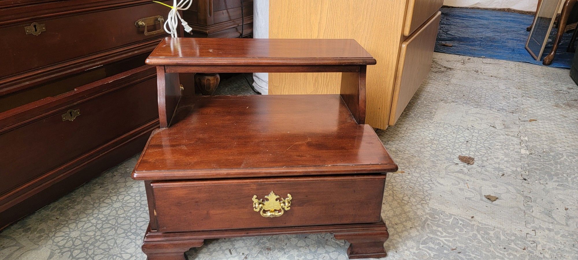 Kincaid Hadleigh Bed Steps With Drawer
