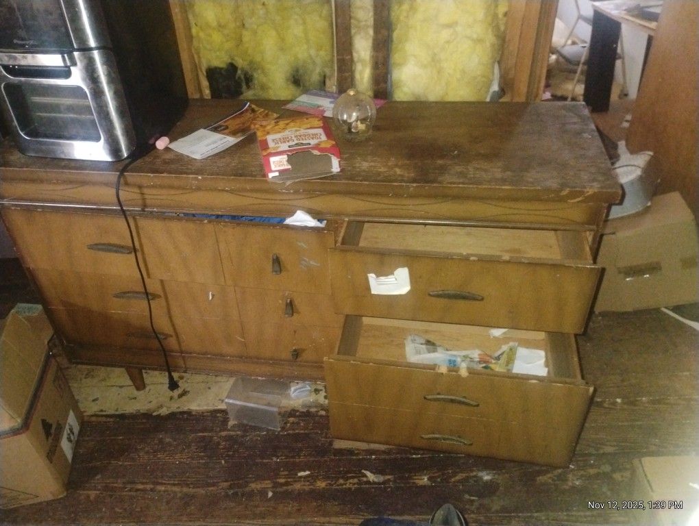 dresser