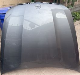07-13 BMW X5 Hood Gray