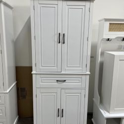 New Assembled. Bathroom Storage Cabinet with Doors and Drawer, Multiple Storage Space, Adjustable Shelf