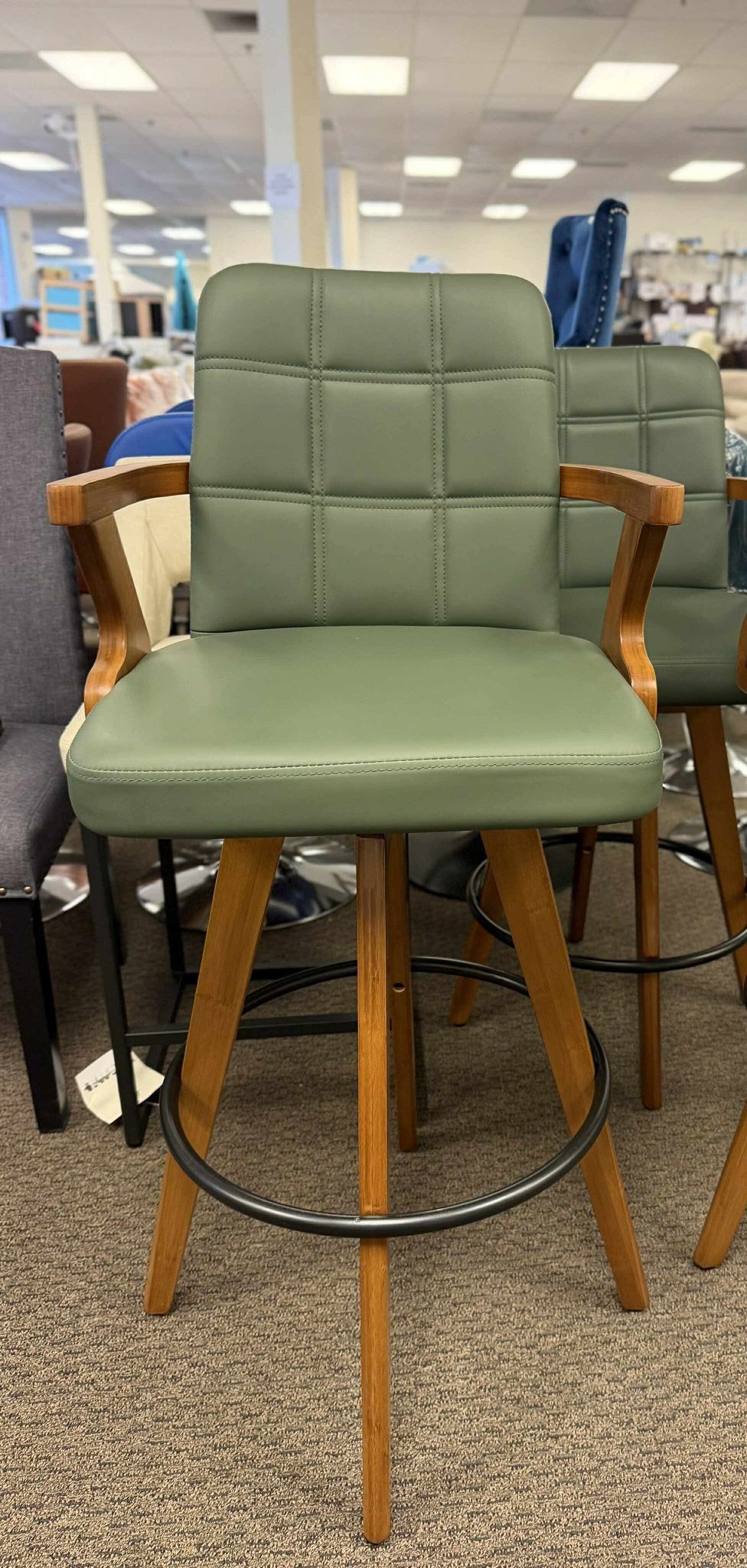Set of 1 Swivel Counter Stool - 26.7 inch Mid Century Counter Stool with Back and Arms, Walnut Craftsmanship, Faux Leather Seat, Counter Height Bar St