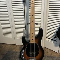 Left handed Stingray Bass