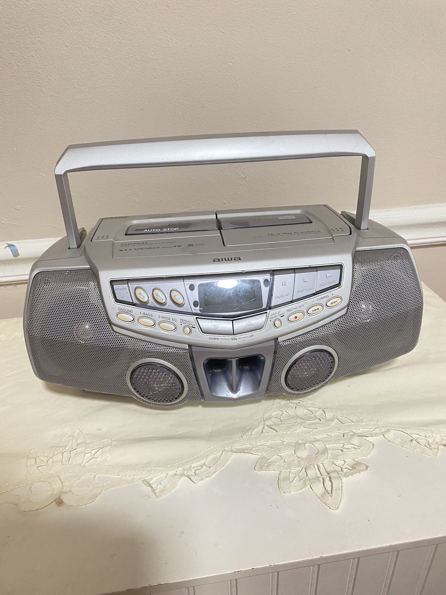 Aiwa Boombox CD, Cassette and Radio
