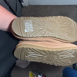 Size 16 Brown Tasman Uggs Men’s BRAND NEW!!