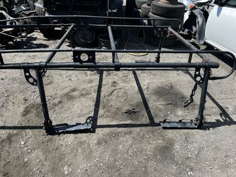 Lumber rack came off 2004 Silverado x cab
