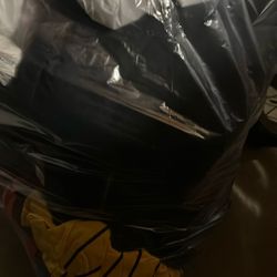 Bolsa Con Ropa Para Hombre Y 3 Vestidos Talla M 