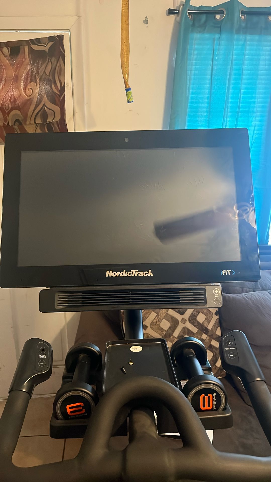Nordic track Commercial S22i Studio Cycle