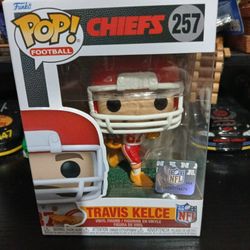 Brand New Kansas City Chiefs Travis Kelce #257 Funko Pop 